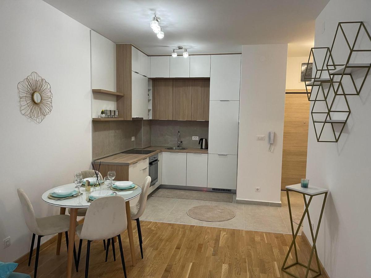 Apartman Iva ティヴァト エクステリア 写真